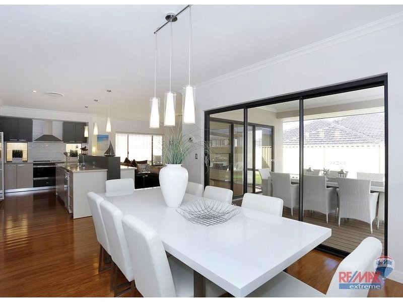 13 Tulum Approach, Iluka WA 6028