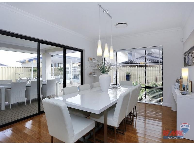 13 Tulum Approach, Iluka WA 6028