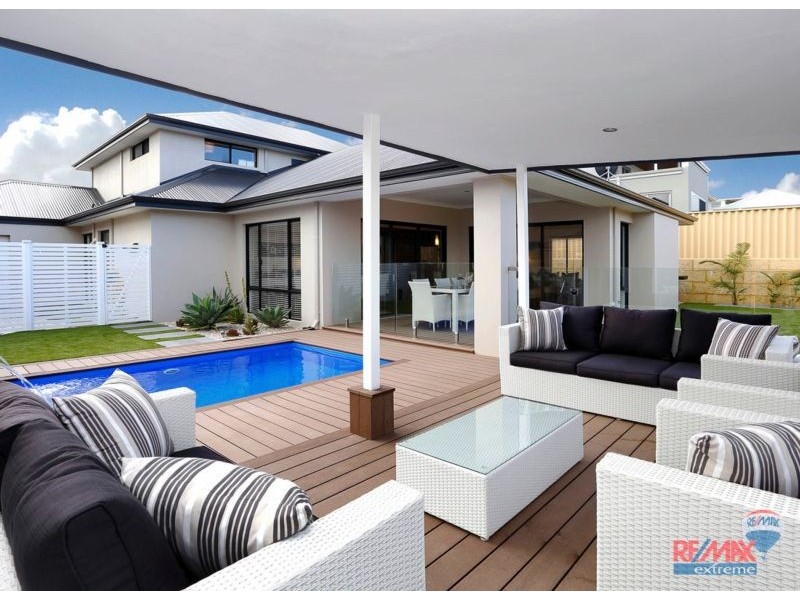 13 Tulum Approach, Iluka WA 6028