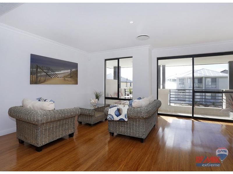 13 Tulum Approach, Iluka WA 6028