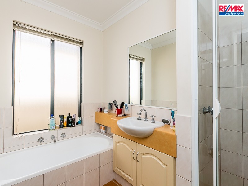 4/13 Santarosa Way, Stirling WA 6021