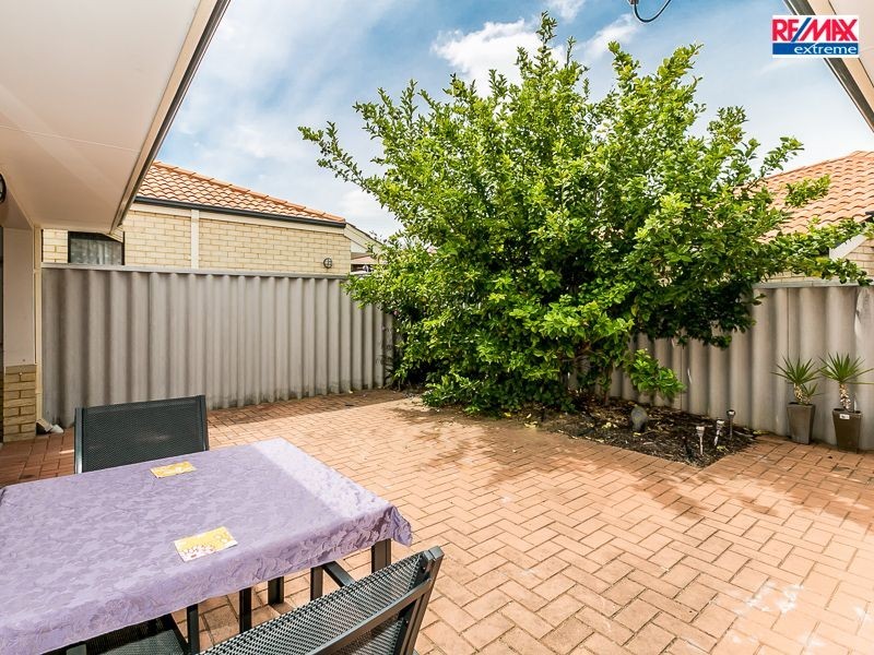 4/13 Santarosa Way, Stirling WA 6021