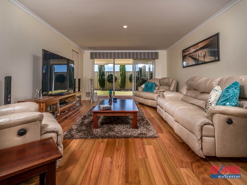 10 Kilgetty Gate, Butler WA 6036