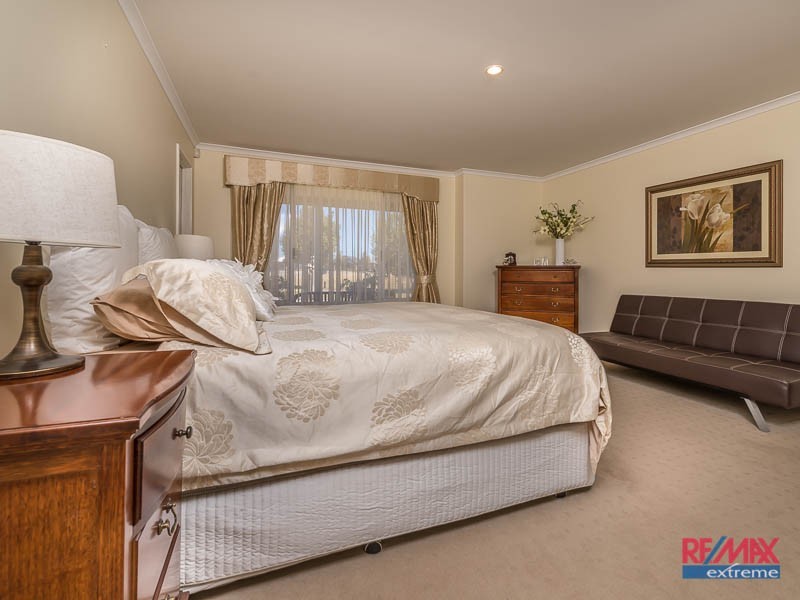 10 Kilgetty Gate, Butler WA 6036