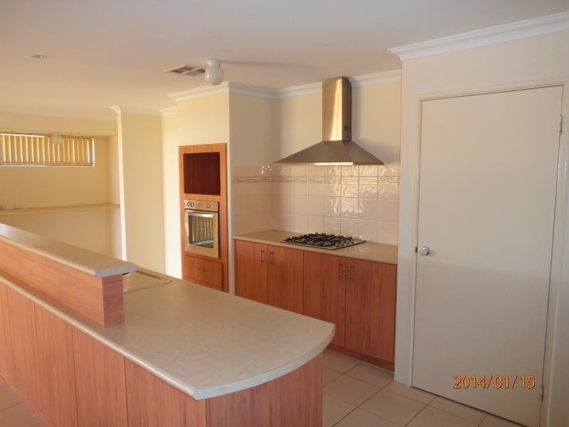 84 Shepperton Drive, Butler WA 6036