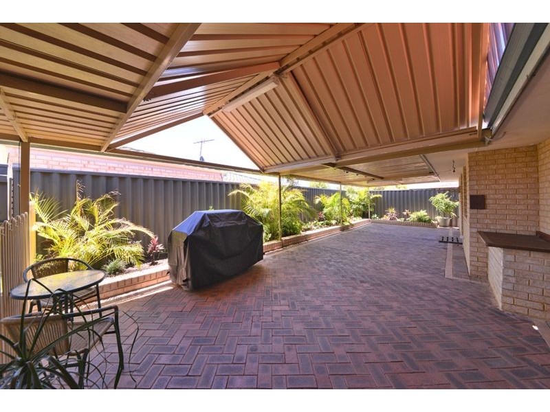 1 Gidley Cove, Quinns Rocks WA 6030