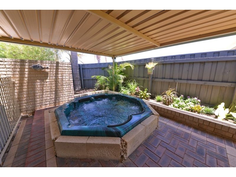 1 Gidley Cove, Quinns Rocks WA 6030