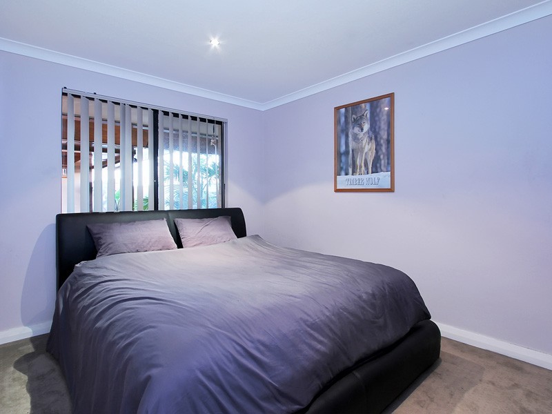 43 Abbey Green Road, Banksia Grove WA 6031
