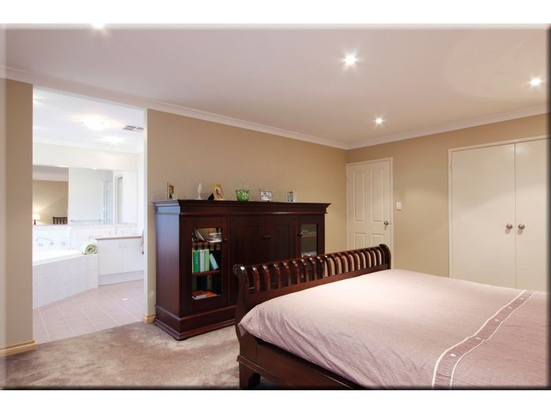 22 Ridgewood Boulevard, Ridgewood WA 6030