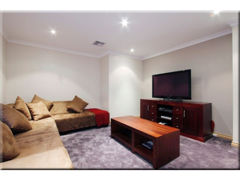 22 Ridgewood Boulevard, Ridgewood WA 6030