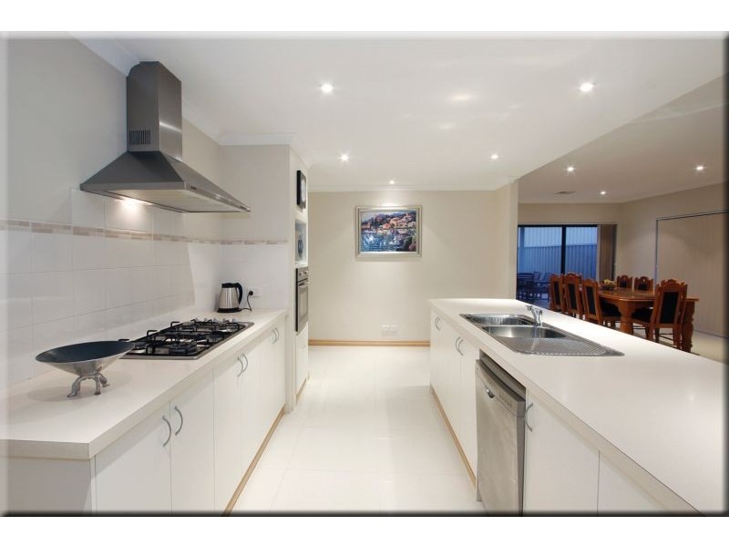 22 Ridgewood Boulevard, Ridgewood WA 6030