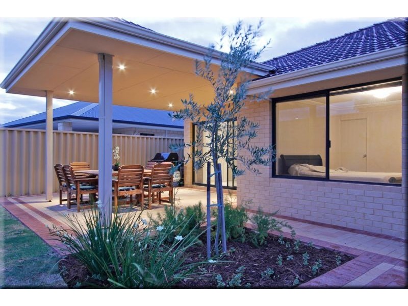 22 Ridgewood Boulevard, Ridgewood WA 6030