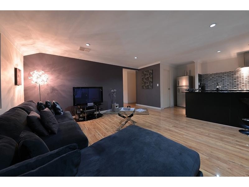 143 Shiraz Blvd, Pearsall WA 6065