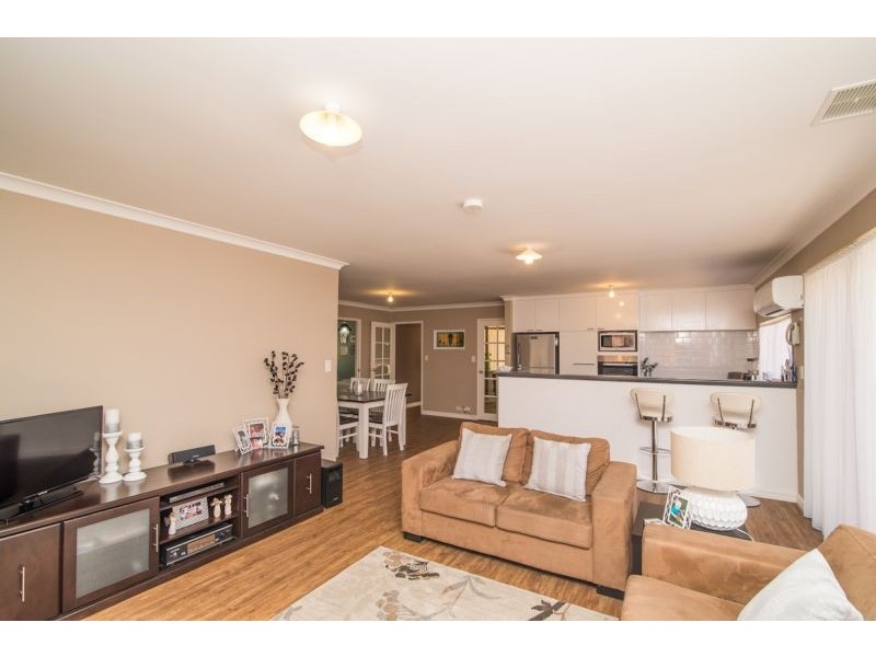 39 Waring Green, Clarkson WA 6030