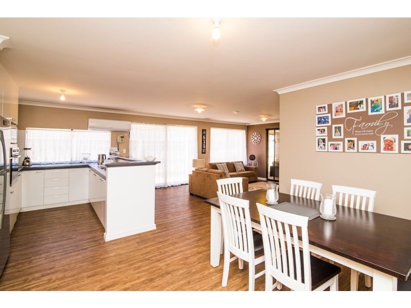 39 Waring Green, Clarkson WA 6030