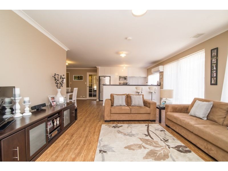 39 Waring Green, Clarkson WA 6030