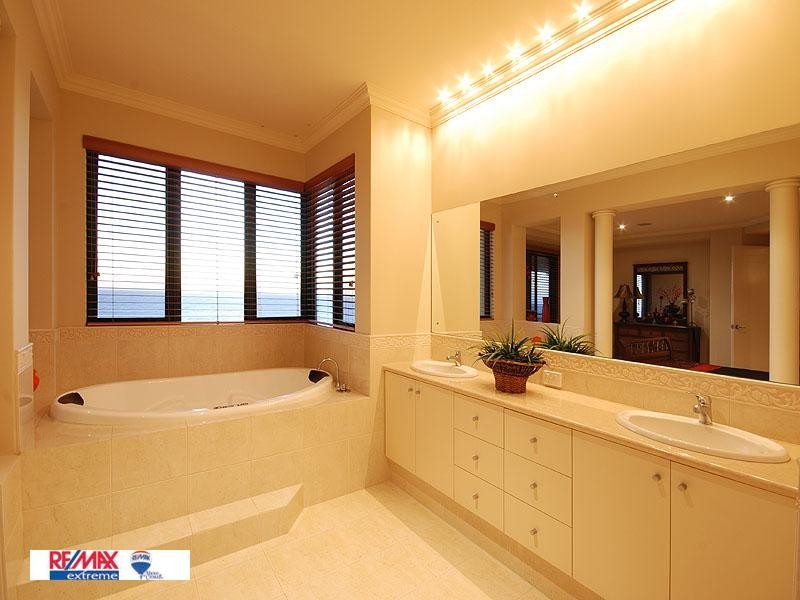 204 Ocean Drive, Quinns Rocks WA 6030