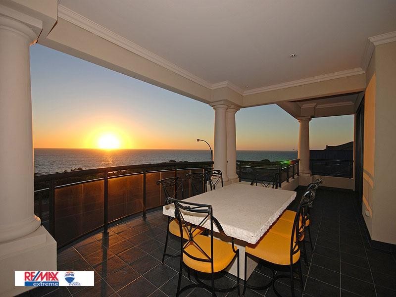 204 Ocean Drive, Quinns Rocks WA 6030