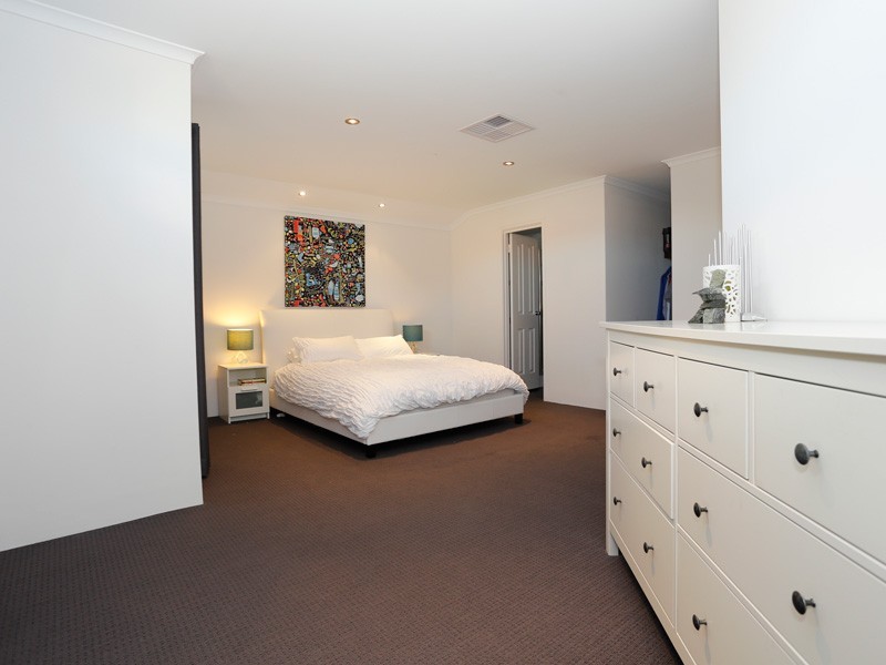 23 Gilbank Crescent, Kinross WA 6028