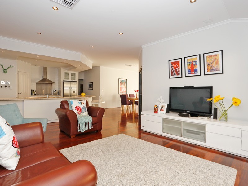 23 Gilbank Crescent, Kinross WA 6028