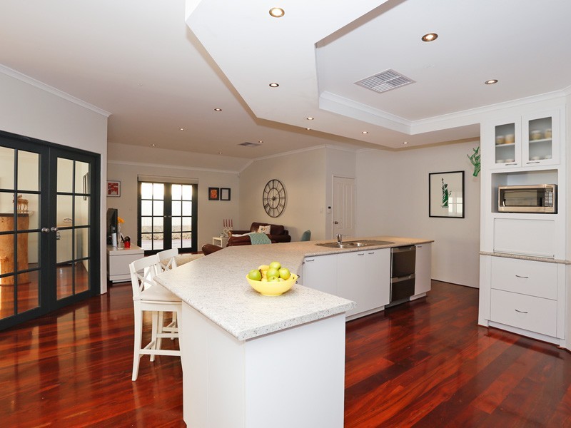 23 Gilbank Crescent, Kinross WA 6028