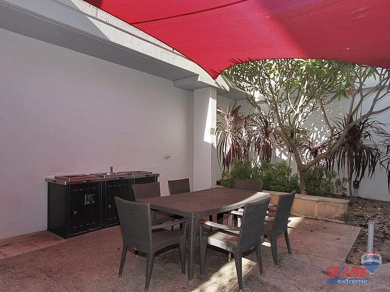 1/2 Walsh Loop, Joondalup WA 6027