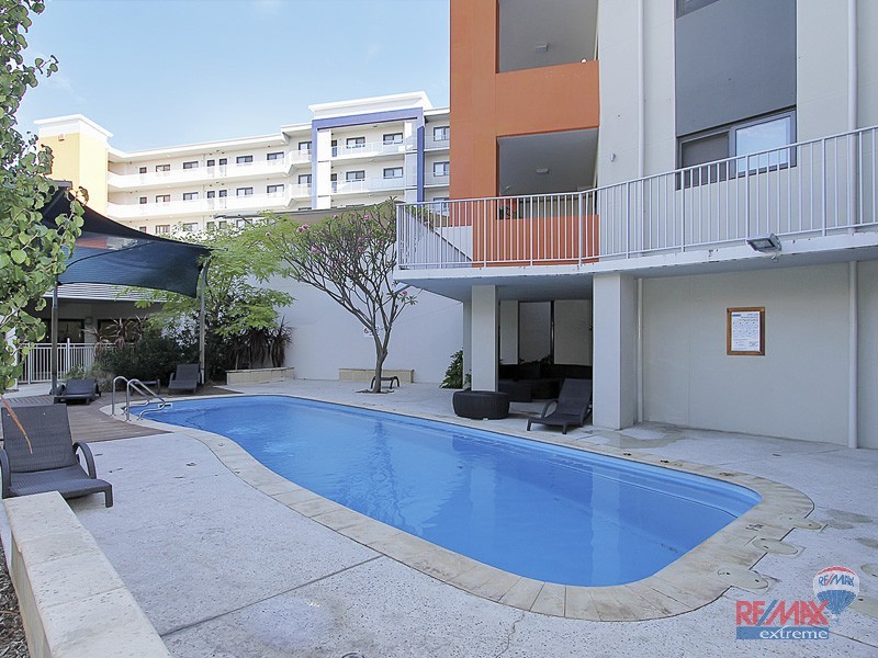 1/2 Walsh Loop, Joondalup WA 6027