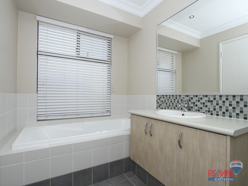 5 Beachside Drive, Burns Beach WA 6028