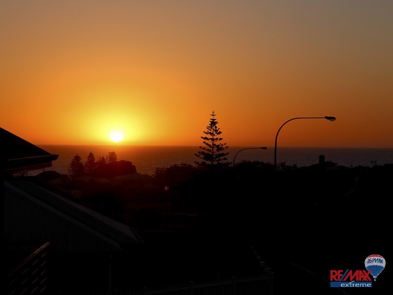 469 Burns Beach Road, Iluka WA 6028