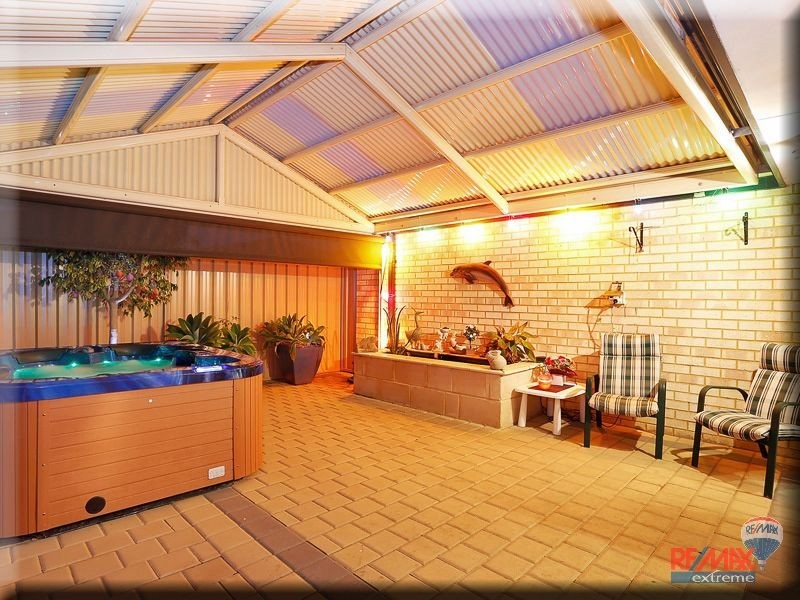 16 Arthog Street, Butler WA 6036