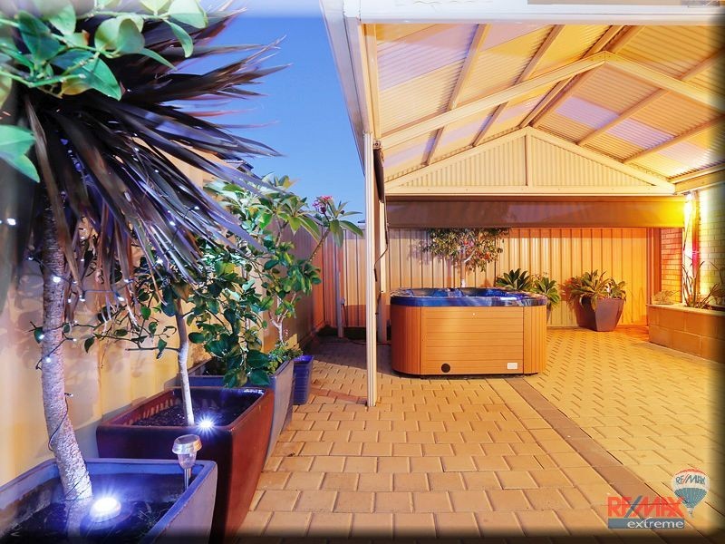 16 Arthog Street, Butler WA 6036