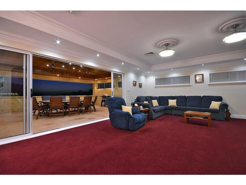 22 Second Avenue, Burns Beach WA 6028