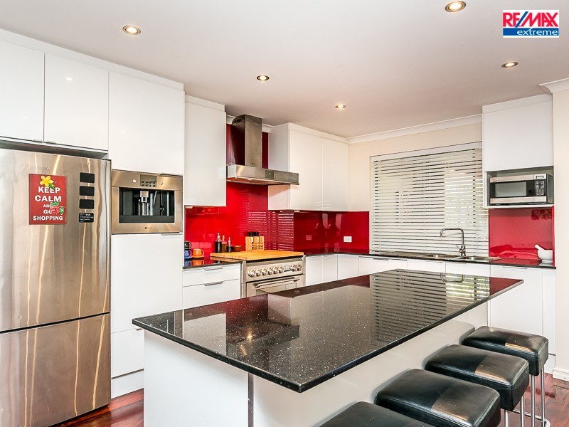 4 Iseo Place, Joondalup WA 6027