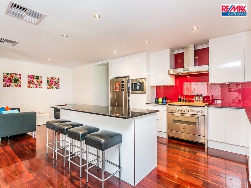 4 Iseo Place, Joondalup WA 6027