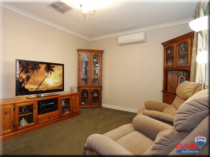 11 Rosegreen Avenue, Butler WA 6036