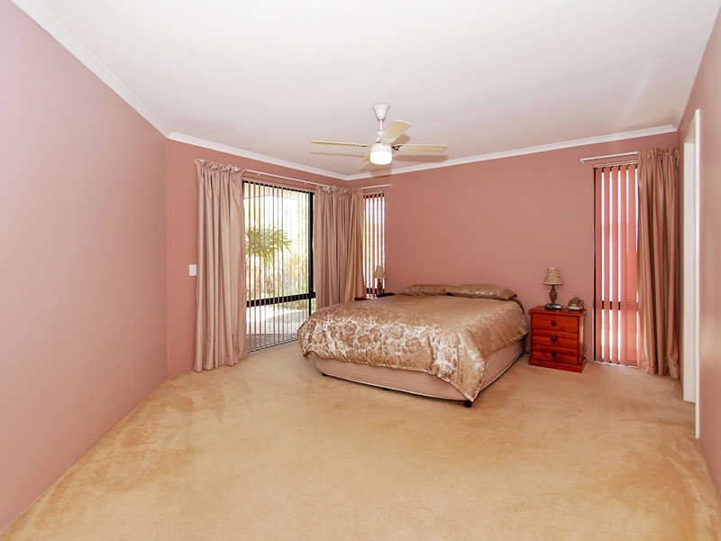3 Houghton Drive, Carramar WA 6031