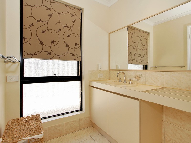 3 Houghton Drive, Carramar WA 6031