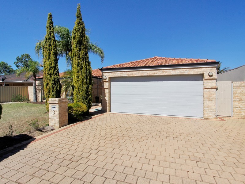 3 Houghton Drive, Carramar WA 6031