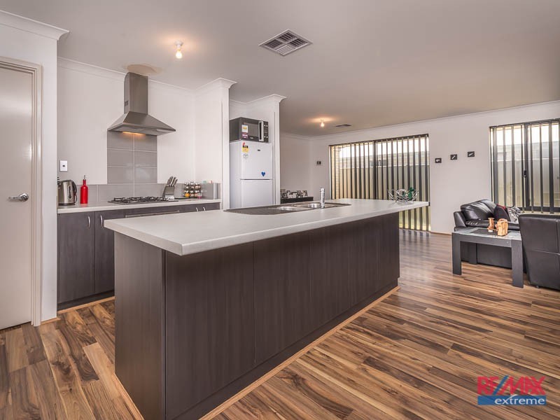 14 Farnham Pass, Alkimos WA 6038