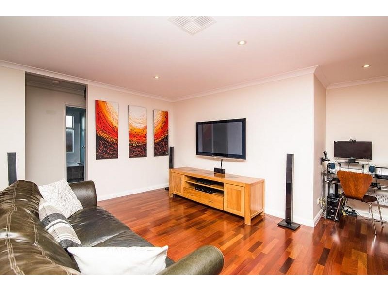 39 Chittick Way, Yanchep WA 6035