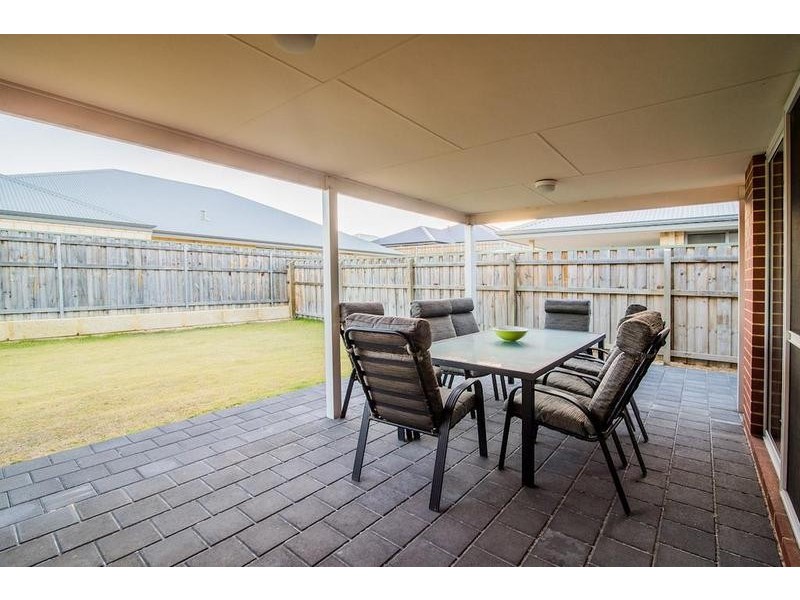 39 Chittick Way, Yanchep WA 6035