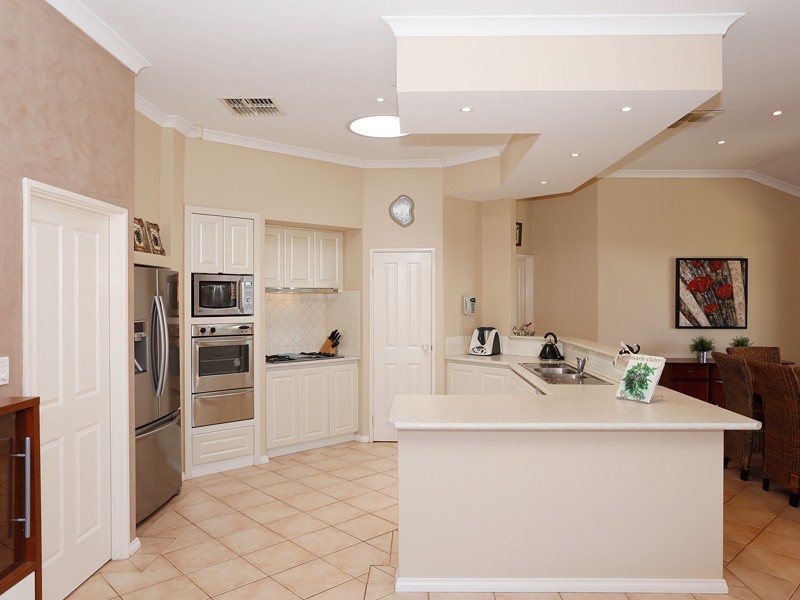 3 Renoir Lane, Currambine WA 6028