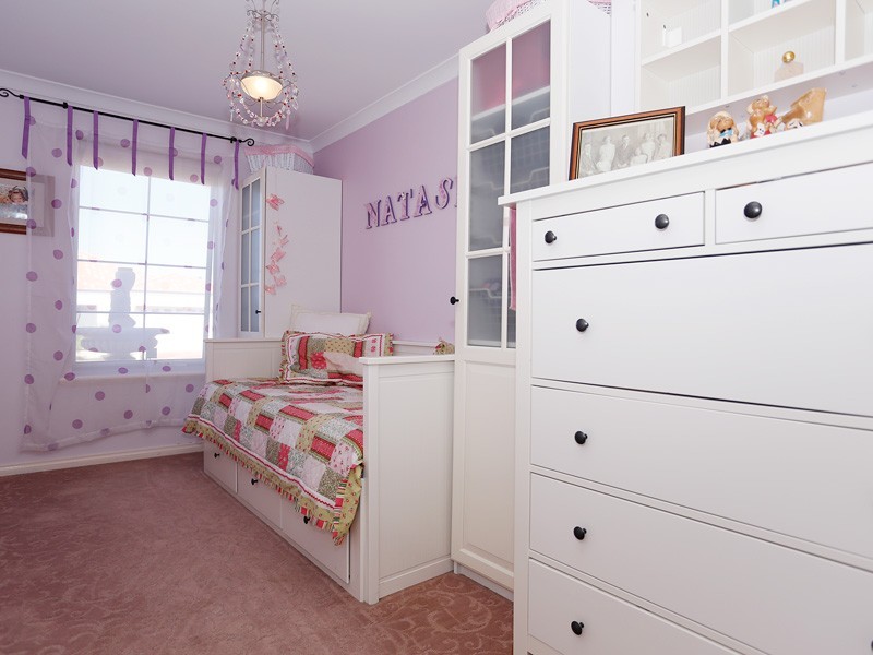 3 Renoir Lane, Currambine WA 6028