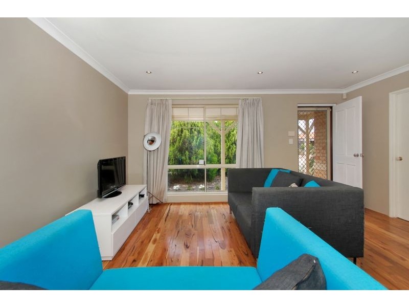 27 Midsummer Circle, Ellenbrook WA 6069