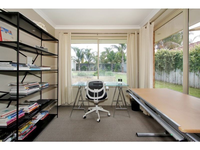 27 Midsummer Circle, Ellenbrook WA 6069