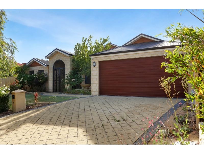 19 Gilbank Crescent, Kinross WA 6028