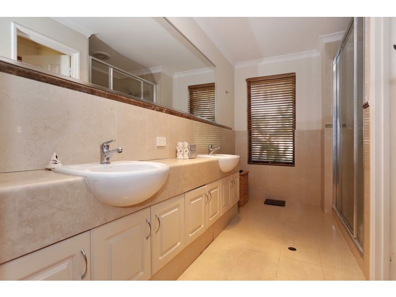 19 Gilbank Crescent, Kinross WA 6028