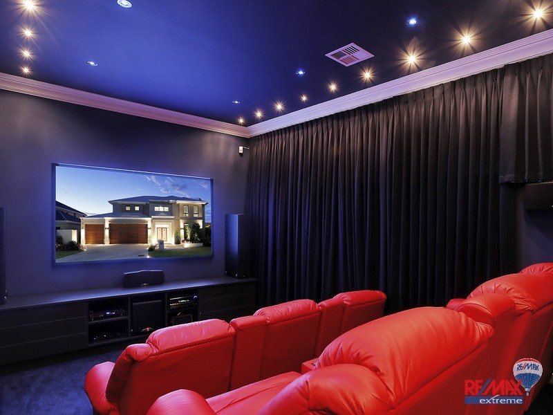 42 Atlantic Ave, Iluka WA 6028