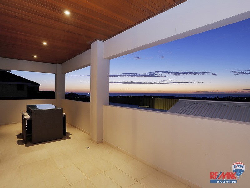 42 Atlantic Ave, Iluka WA 6028