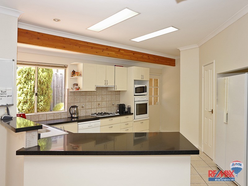 22 Parkstone Retreat, Currambine WA 6028